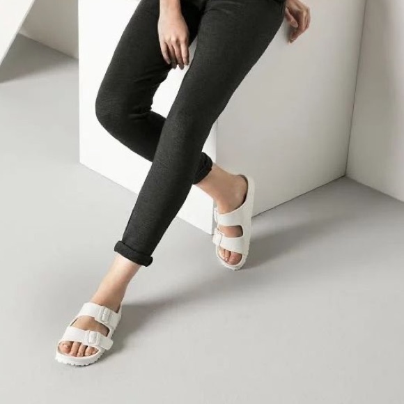 *NEW* White Rubber 2 Strap Summer Sandals 7.5-8-8.5 / 38.5 EU - Picture 1 of 16